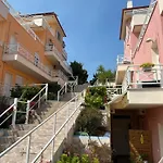Gorgona Di Thassos يميناريا